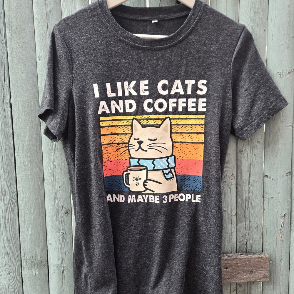 Funny Cat Coffee Graphic T-Shirt Women’s Small Gray